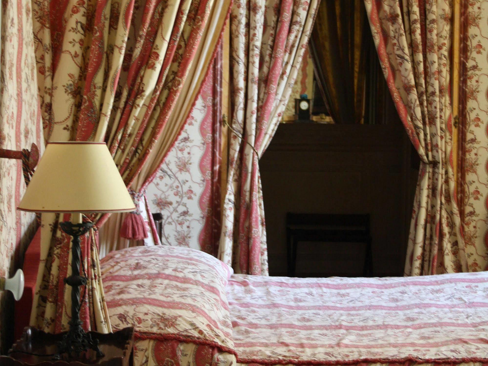 Chateau De Canisy Bagian luar foto